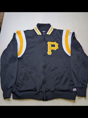 Stitches Pittsburgh Pirates Official Merch. Size L Fleece Lined Starter Jacket
